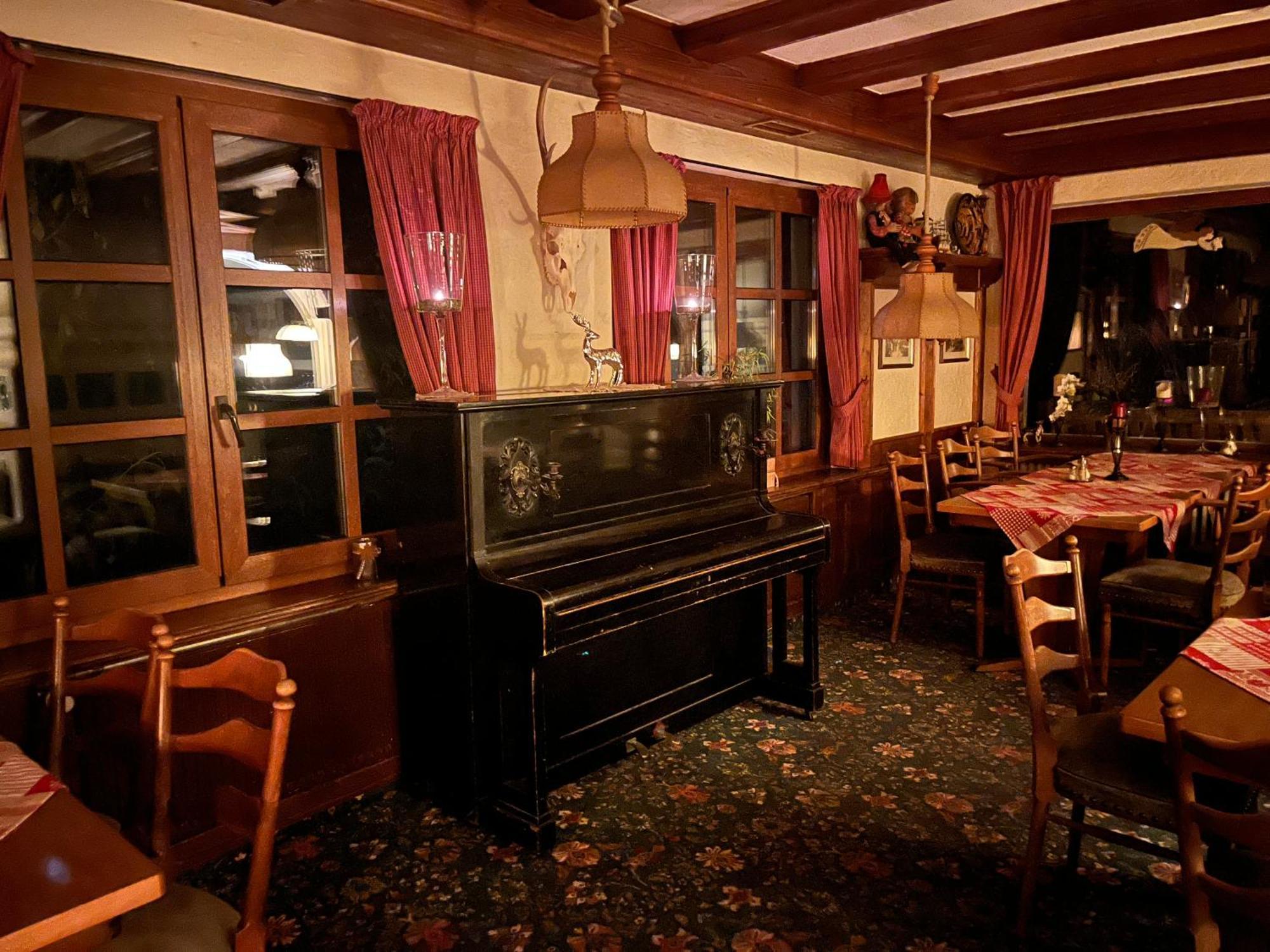 Hotel Zum Forsthaus ヴィリンゲン エクステリア 写真